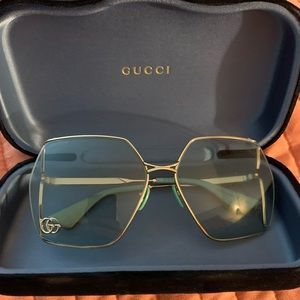 Gucci Oval-frame sunglasses